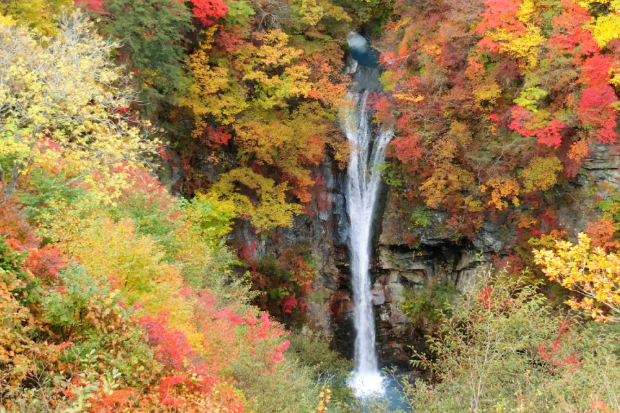 那須紅葉ゴンドラ近くの駒止の滝